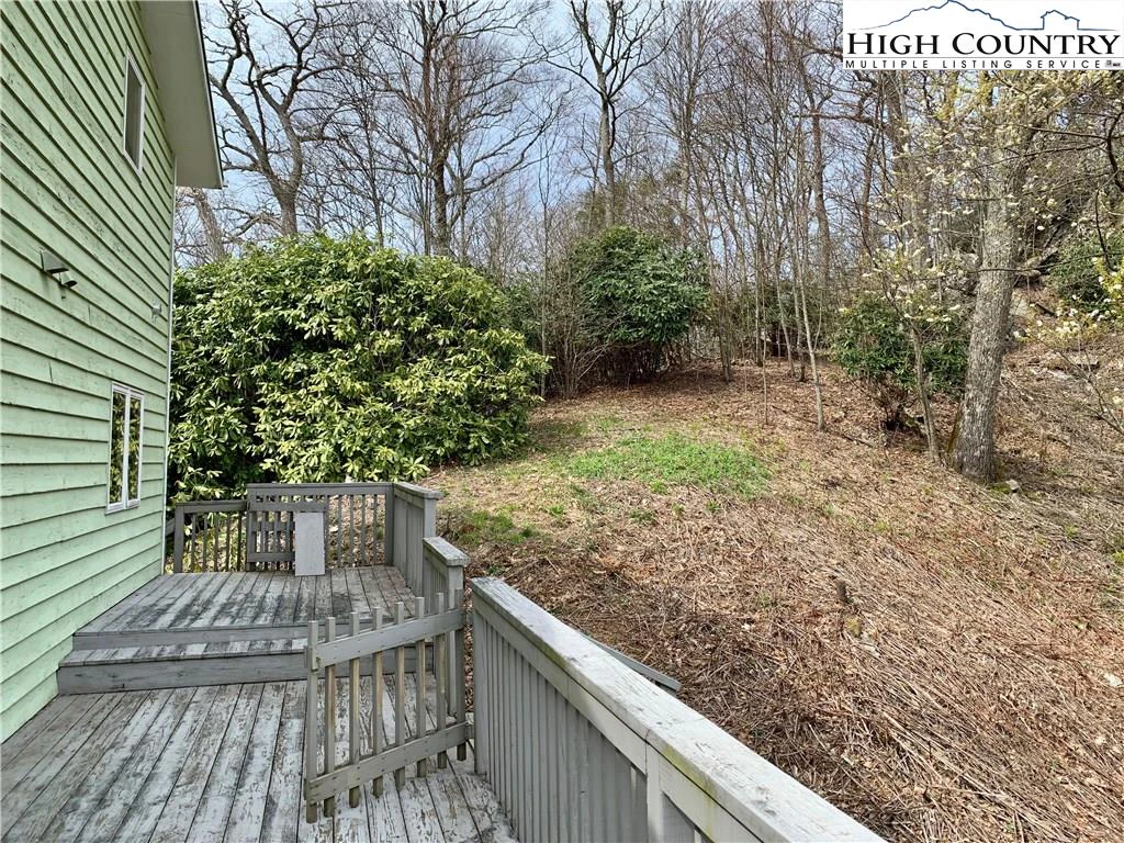 Image number 18 for the current listing