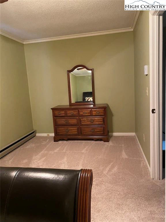 Image number 8 for the current listing