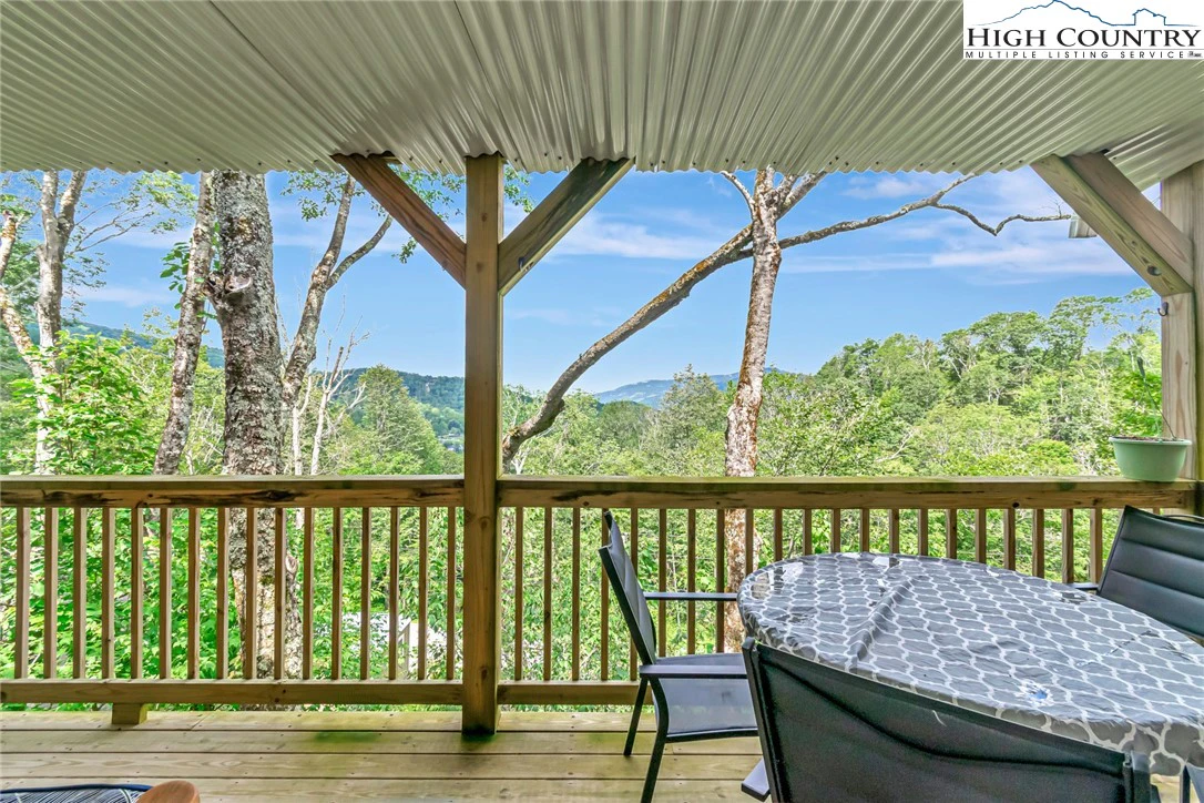 Image number 21 for the current listing
