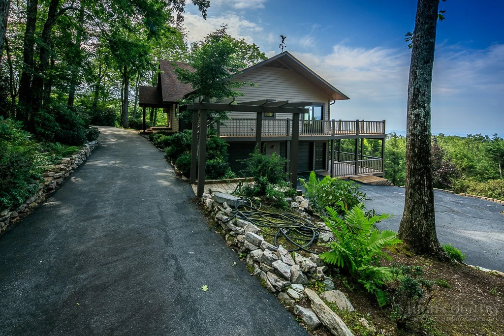 Image number 3 for the current listing