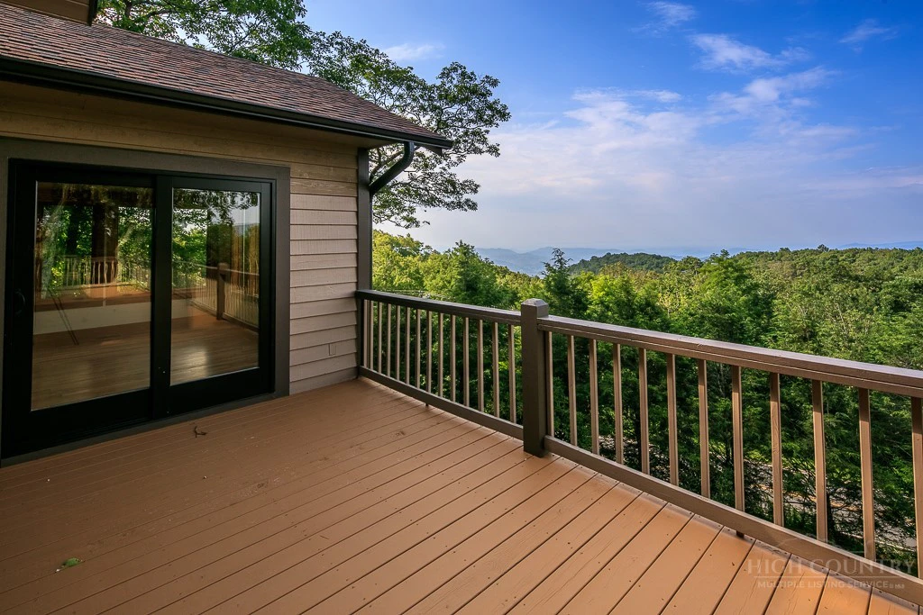 Image number 7 for the current listing