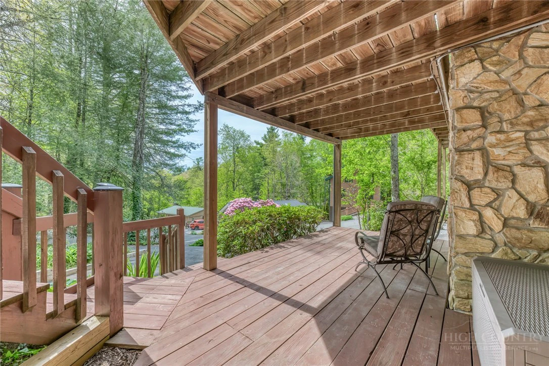 Image number 9 for the current listing