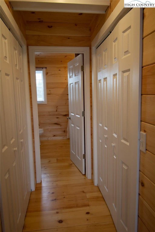 Image number 11 for the current listing