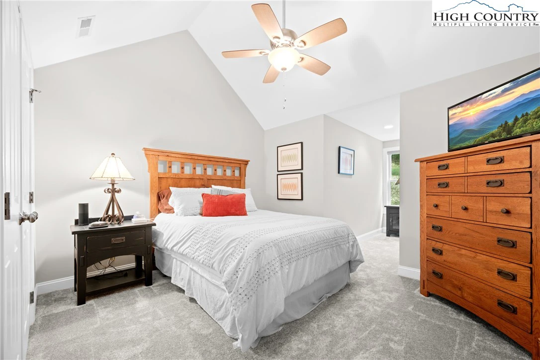 Image number 7 for the current listing