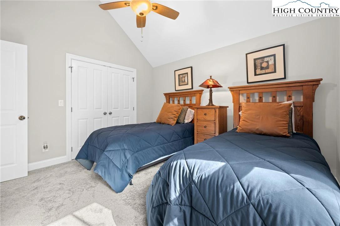 Image number 10 for the current listing