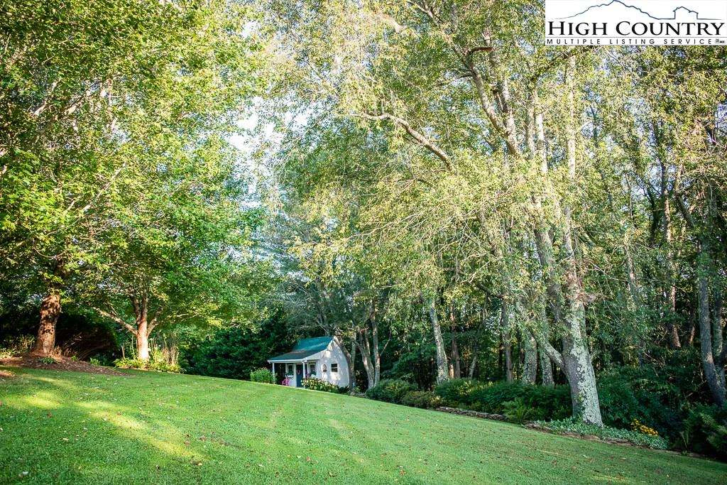 Image number 18 for the current listing