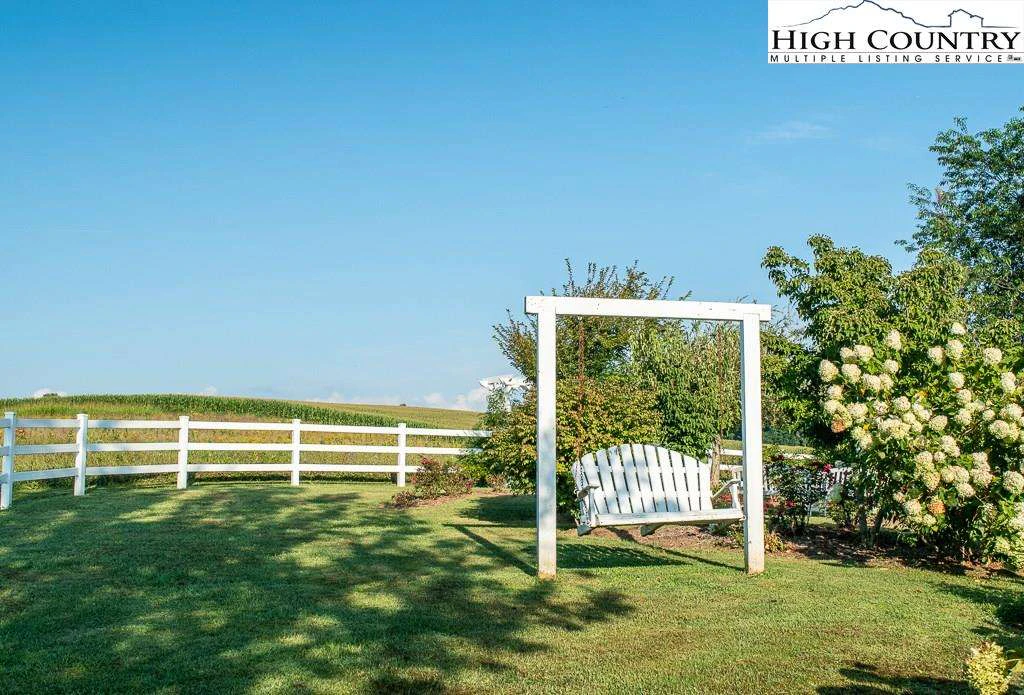 Image number 20 for the current listing