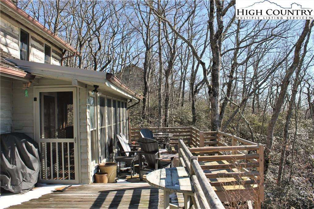 Image number 2 for the current listing