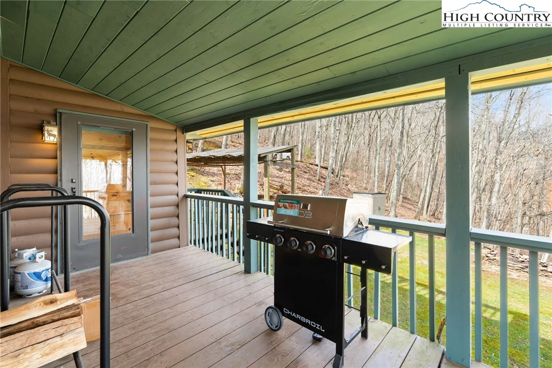 Image number 12 for the current listing