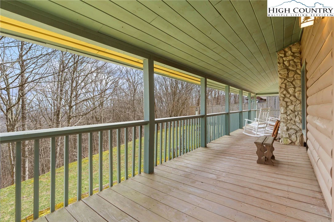 Image number 13 for the current listing