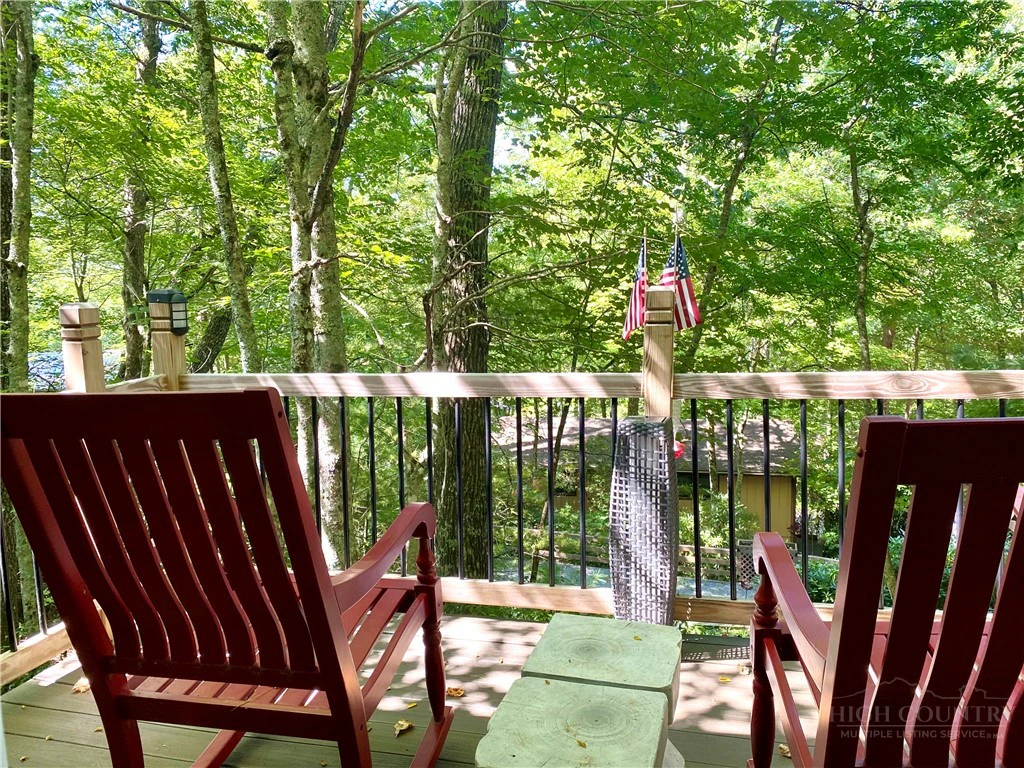 Image number 3 for the current listing