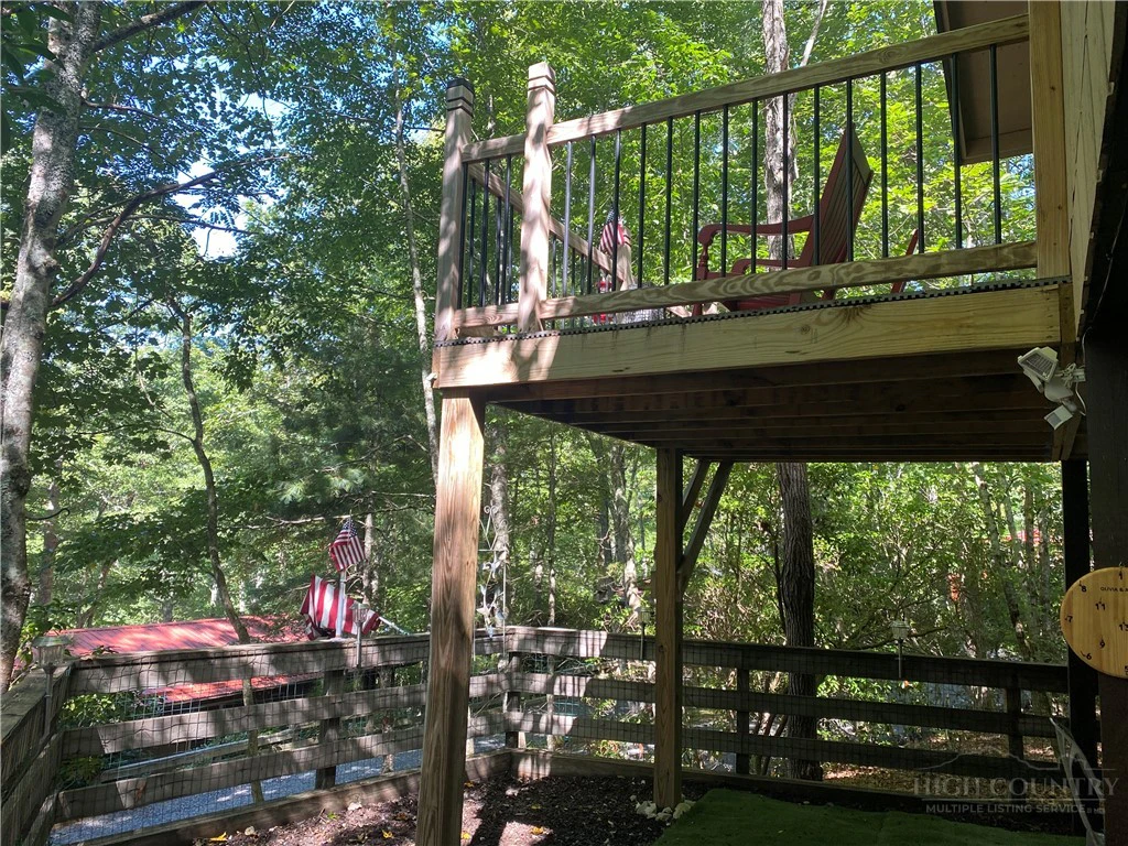 Image number 14 for the current listing