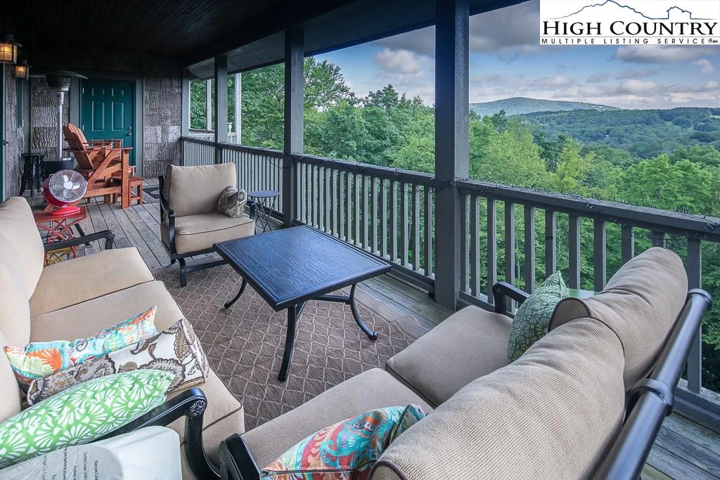 Image number 7 for the current listing