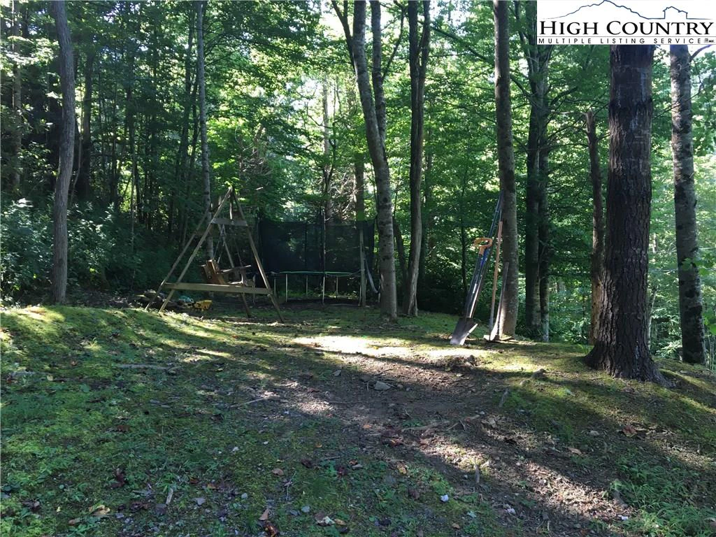 Image number 19 for the current listing