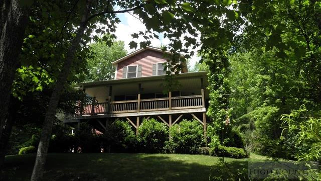Image number 1 for the current listing