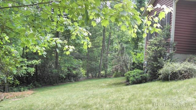 Image number 13 for the current listing