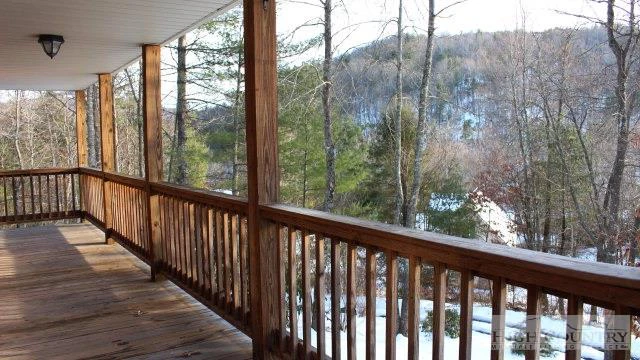 Image number 14 for the current listing