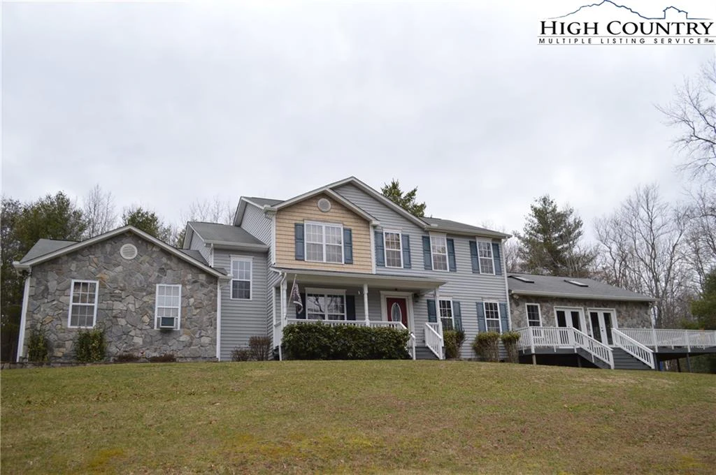 Image number 1 for the current listing