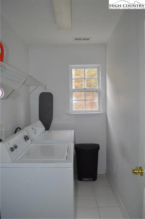 Image number 6 for the current listing