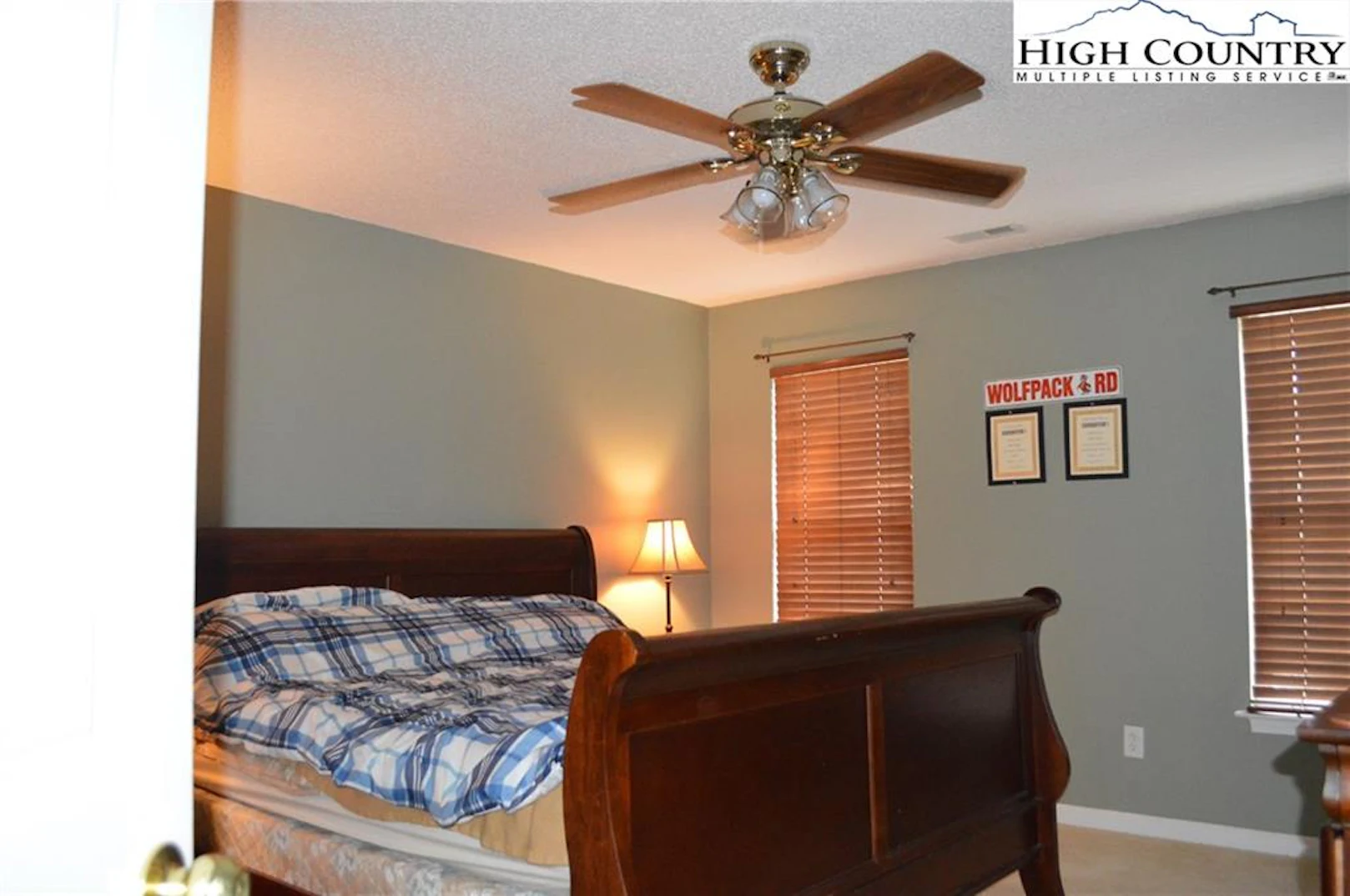Image number 8 for the current listing