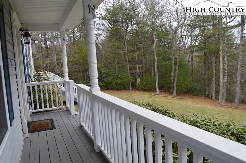 Image number 12 for the current listing