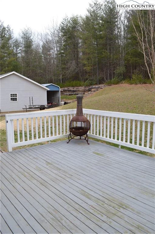 Image number 16 for the current listing