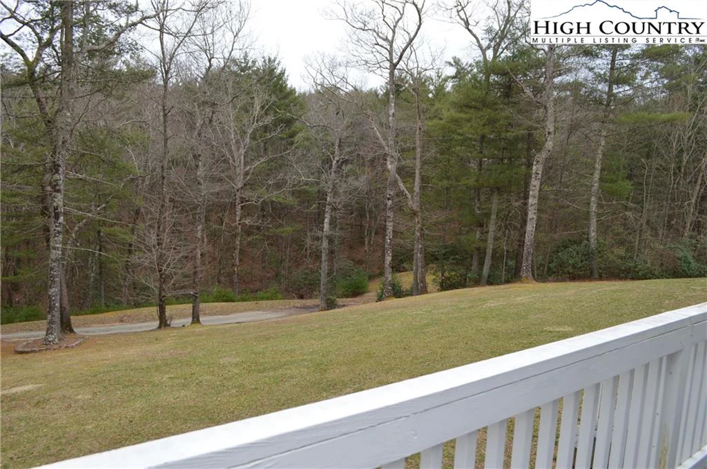 Image number 20 for the current listing