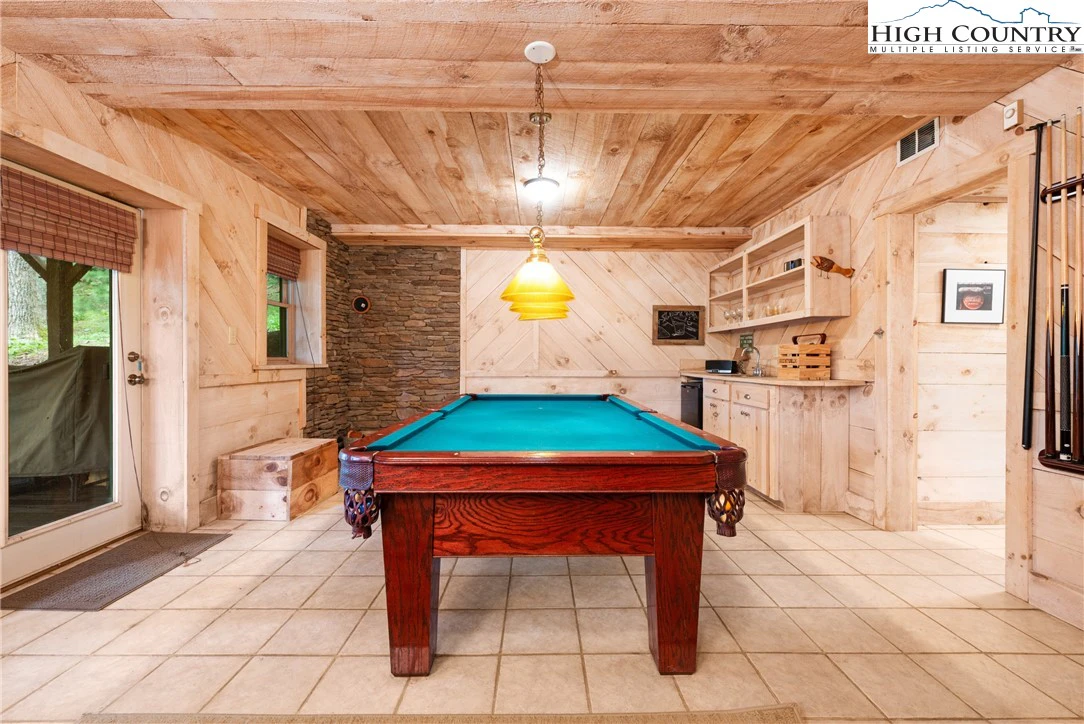 Image number 7 for the current listing