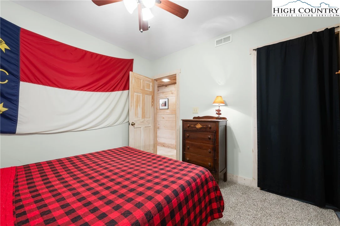 Image number 12 for the current listing