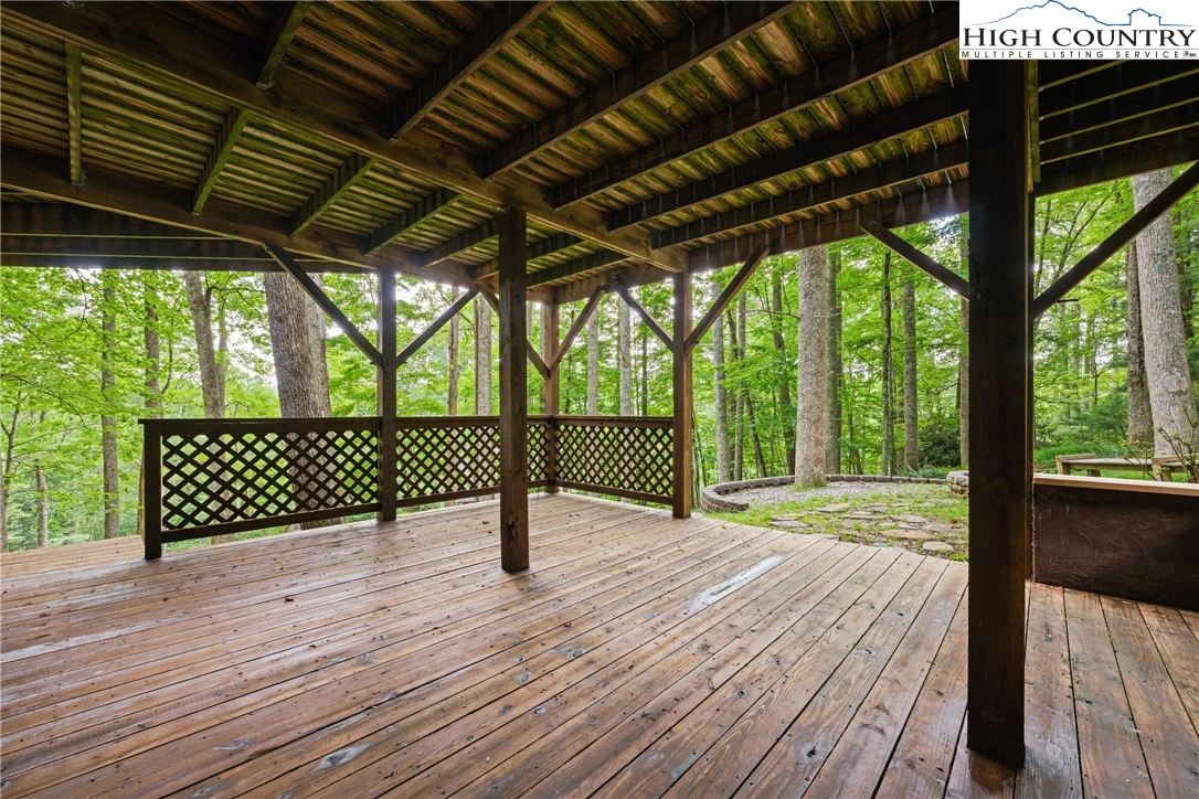 Image number 2 for the current listing