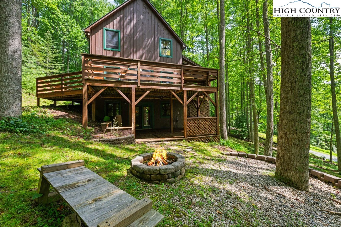 Image number 15 for the current listing