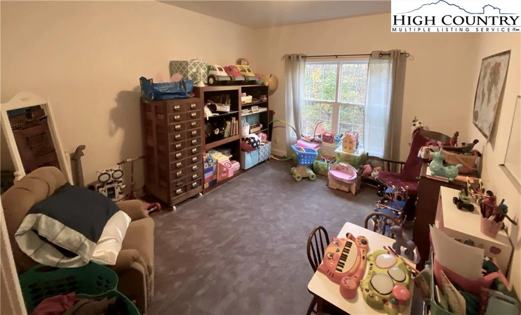 Image number 6 for the current listing