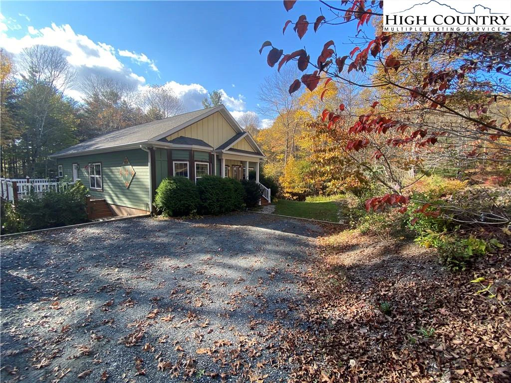 Image number 3 for the current listing