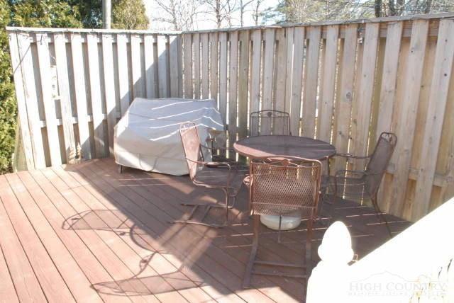 Image number 3 for the current listing
