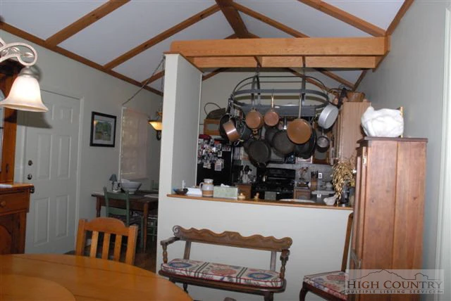 Image number 11 for the current listing
