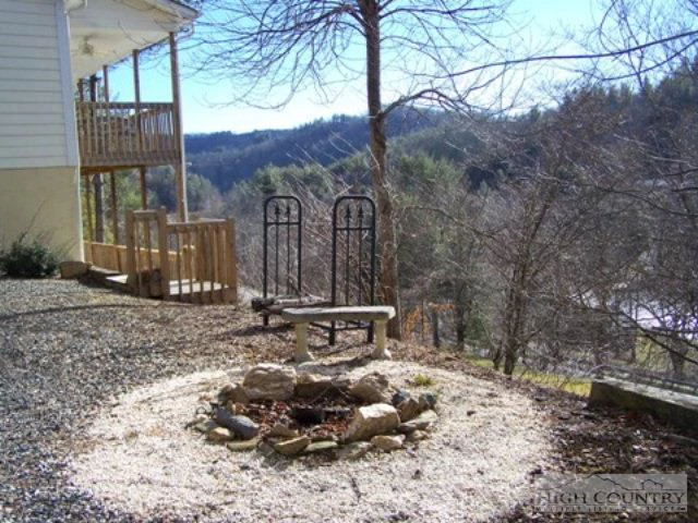 Image number 12 for the current listing