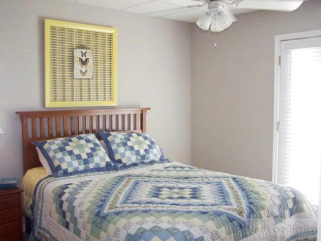 Image number 18 for the current listing