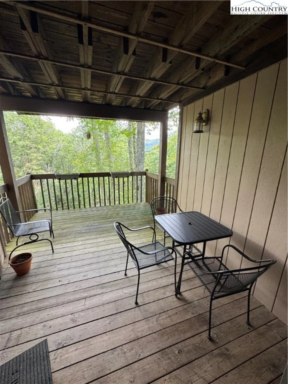 Image number 16 for the current listing