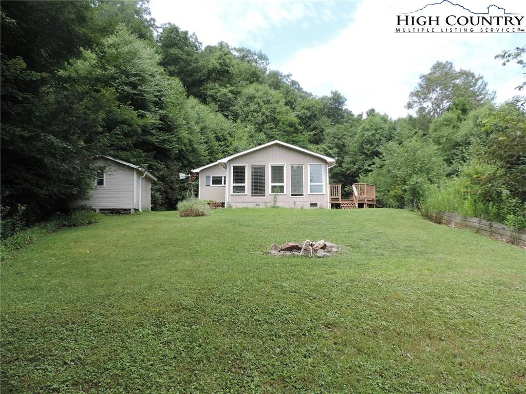 Image number 11 for the current listing