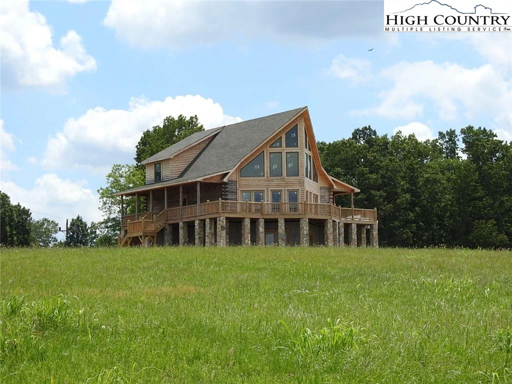 Image number 1 for the current listing