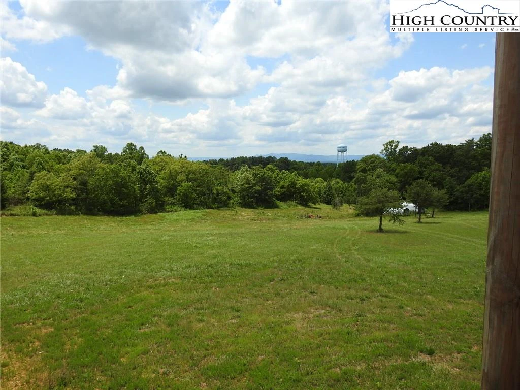 Image number 6 for the current listing