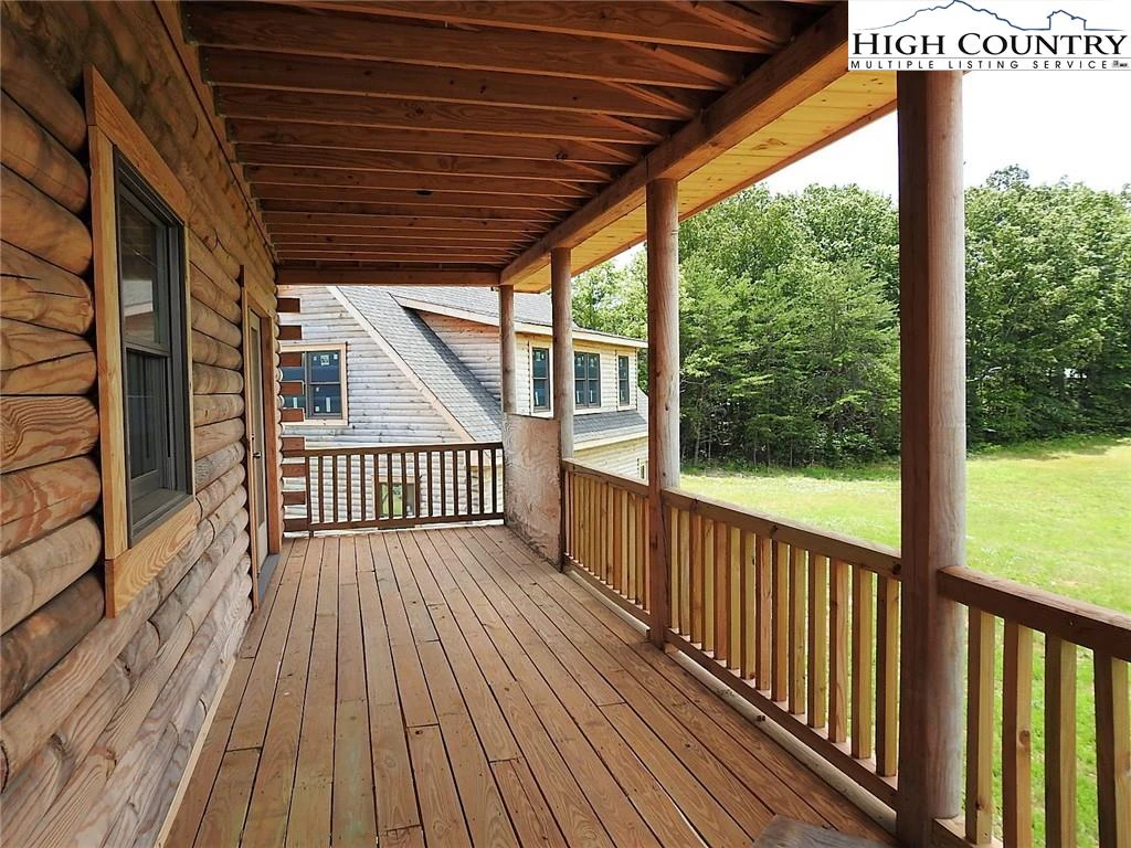 Image number 22 for the current listing