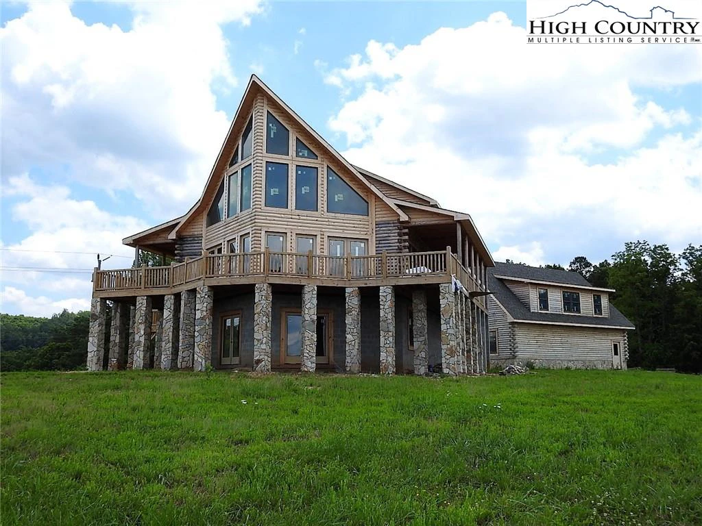Image number 3 for the current listing