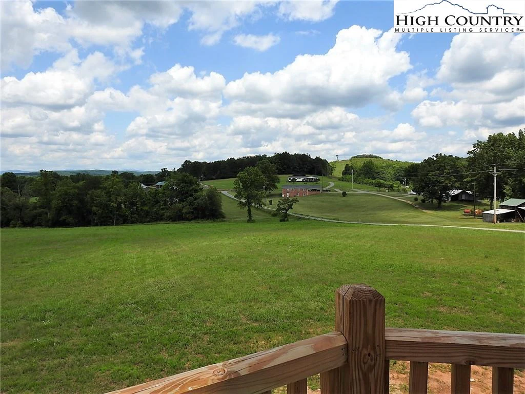 Image number 20 for the current listing