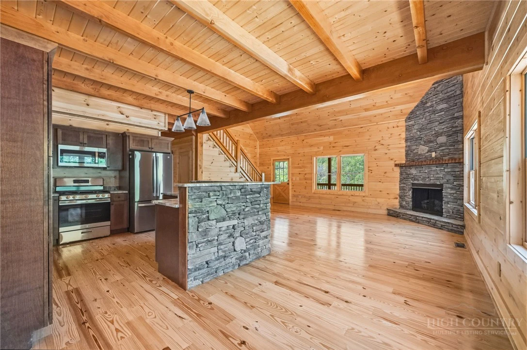 Image number 30 for the current listing