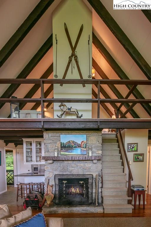Image number 12 for the current listing