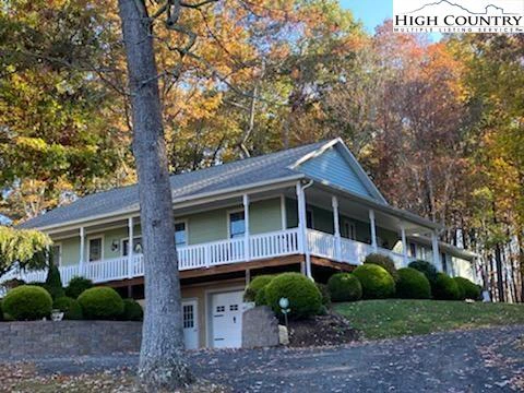 Image number 11 for the current listing