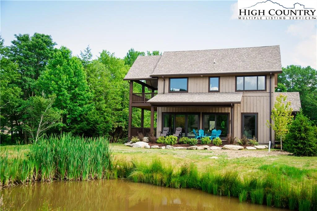 Image number 1 for the current listing