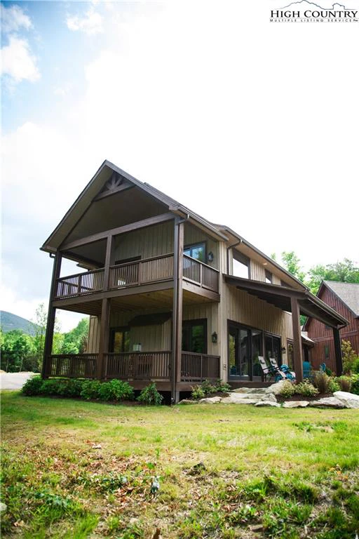 Image number 19 for the current listing