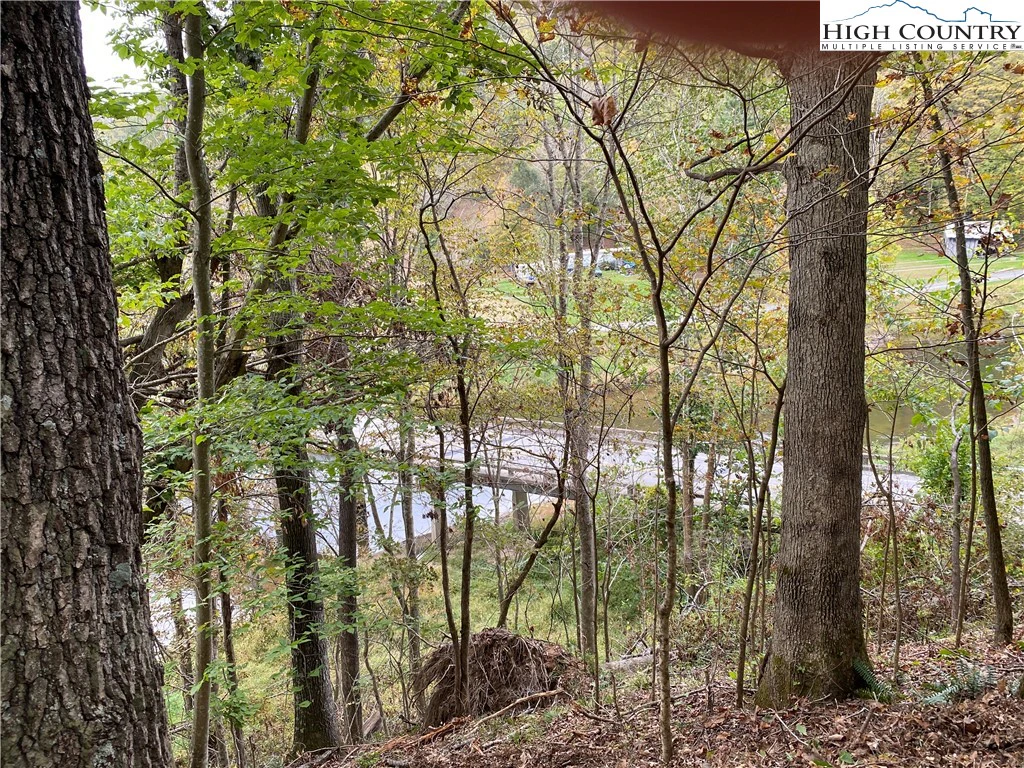 Image number 9 for the current listing